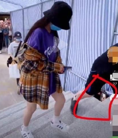 杨幂遭代拍恶意拍摄,代拍现象泛滥,于正曾警告不要害人害己 杨幂遭代拍恶意拍摄,代拍现象泛滥,于正曾警告不要害人害己