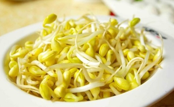 无论是黄豆芽还是绿豆芽，出现几种情况，千万不要买！