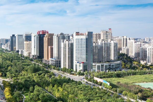 中国房价下跌达成一致？多位业内专家透露底限，党媒回应！