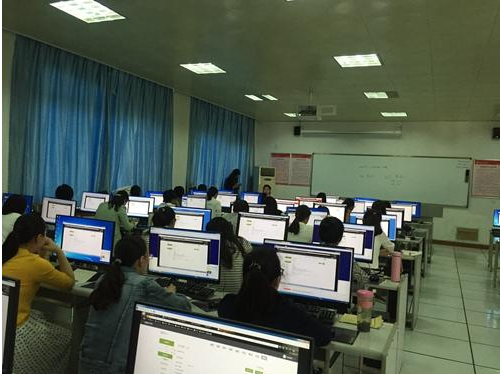 教师如何用好课堂上的新科技 新科技需结合教学实际情境使用