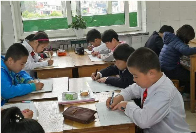当今中小学作业问题多多 必须引起国家高度重视并开展综合治理