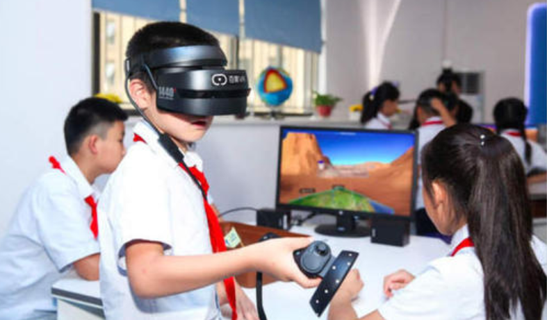 VR走进K12课堂迎来发展新机遇 为K12教育注入新活力