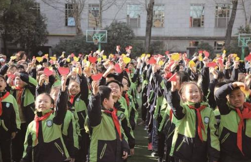 江苏全省中小学开学仪式隆重举行 围绕“童心向党”主题系列活动拉开序幕