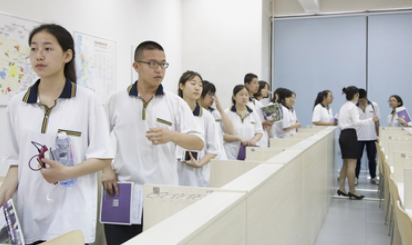 面对众多高校上千个不同的专业应该如何选择?就业率高的就一定是适合就读的吗? 面对众多高校上千个不同的专业应该如何选择?就业率高的就一定是适合就读的吗?