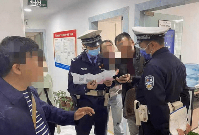 花21万给孩子补数学结果考59分 教培之乱收了多少“智商税”