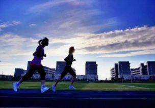 夏季运动健身需要注意哪些事项?运动前适当补充些营养物质是很有必要的