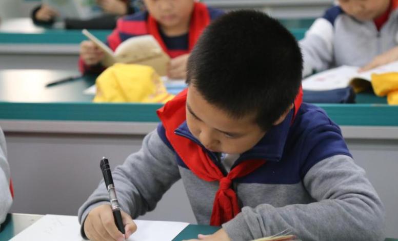 中小学上课时间将重新调整 教育局还对培训机构开始审核