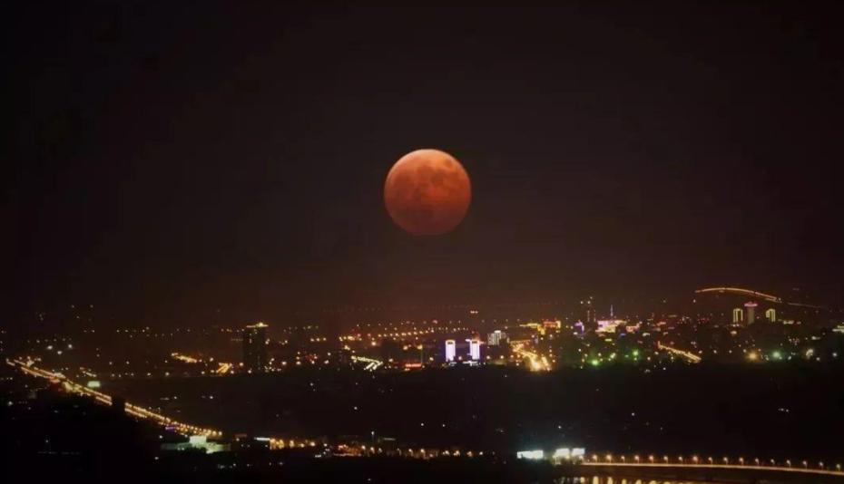 月全食8日上演一起看红月亮(今年第二次月全食什么时候看好)