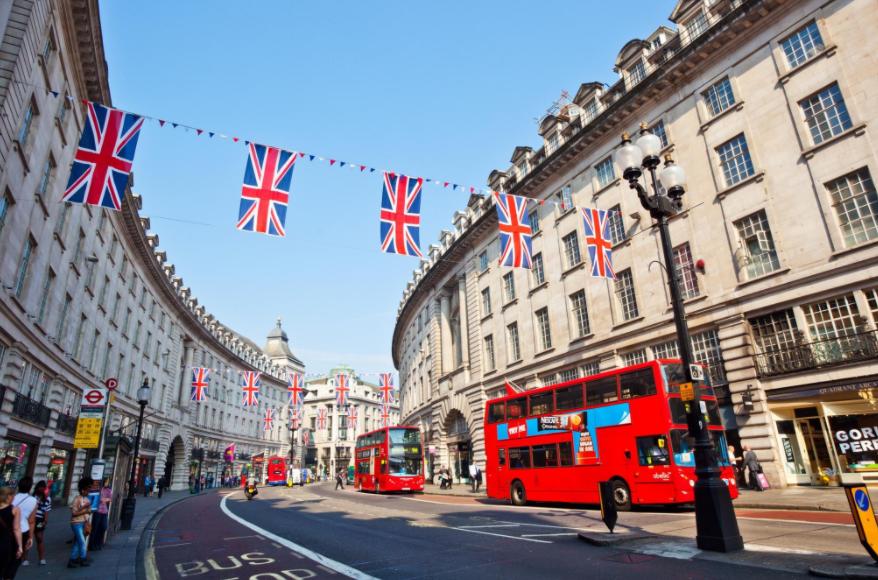 2021年英国秋季入学即将开始，留学英国的准留学生必须准备哪些东西？.