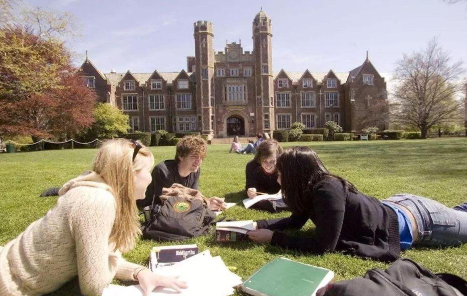 2021年高考后留学英国本科最佳方案！如何使用高中成绩申请英国预科？