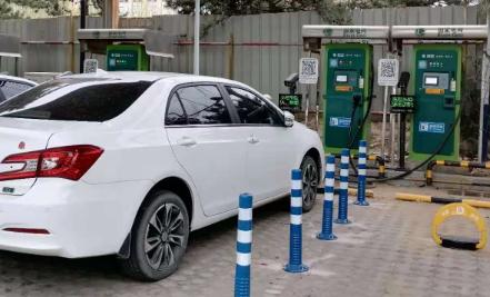 北京市《停车场(库)运营服务规范》7月1日起实施 不是绿牌车，地锁不放行