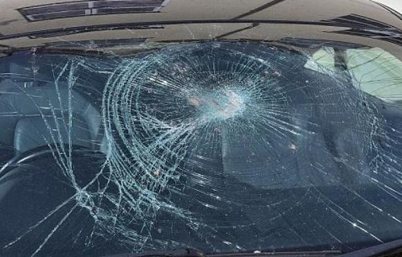 【汽车玻璃险】汽车玻璃险要上吗?汽车玻璃险一年可以理赔几次