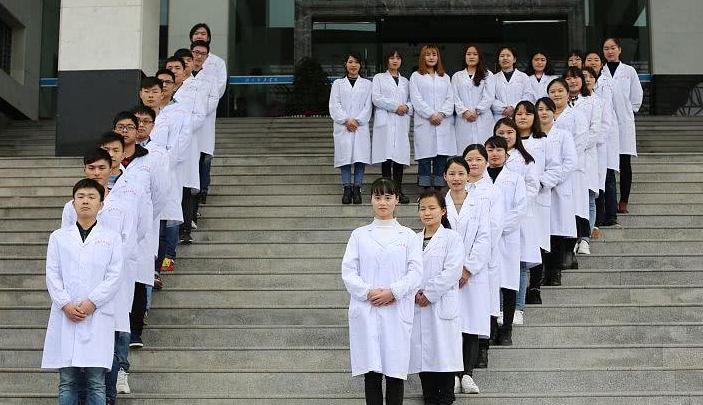 男生学医选哪些专业比较好 男生学医就业前景如何