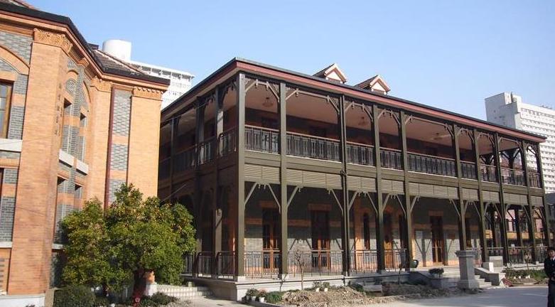 上海戏剧学院2021年春季高考招生章程 上海戏剧学院各专业收费标准