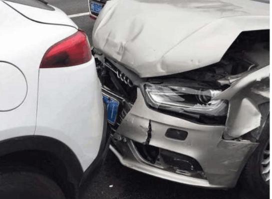 让你终身受益的防追尾驾驶经验 新手司机一定要学 让你终身受益的防追尾驾驶经验 新手司机一定要学