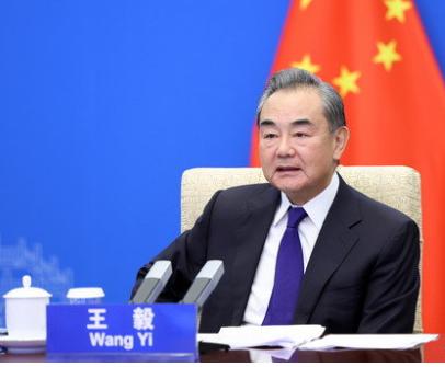 外交部部长王毅称美方应停职满世界围堵中国