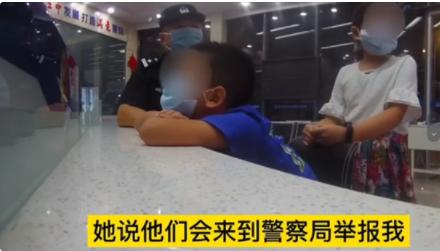 辅导熊孩子写作业崩溃现场 爸爸气到下巴脱臼