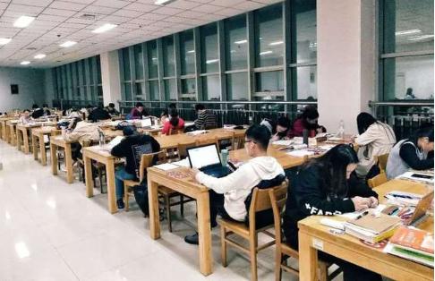 荒唐！北大博导遭学生嫌弃，得知原因后让人气愤不已……