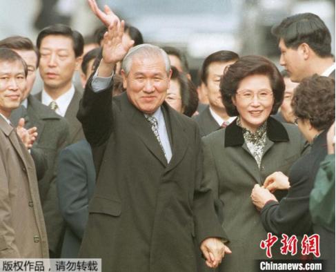 韩国前总统卢泰愚去世终年88岁,曾经为了促进中韩关系付出诸多努力! 韩国前总统卢泰愚去世终年88岁,曾经为了促进中韩关系付出诸多努力!