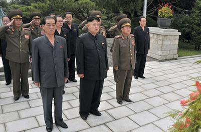 金正恩向中国志愿军烈士陵园送花圈，中朝人民友谊经历战争考验仍然坚固！