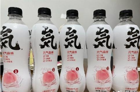 元气森林向14万下单者每人赠箱饮料，感谢大家对于团队的监督以及发文检讨运营事故！