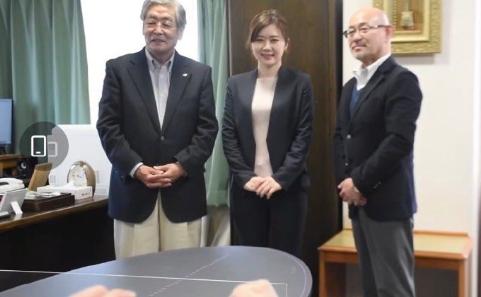 福原爱接受大学聘任当客座副教授;与青森大学的学生一起分享自己的国际经历!