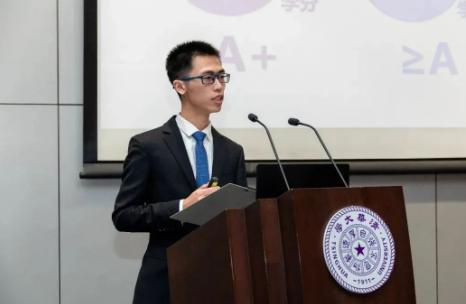 杨倩参加清华特等奖学金答辩！网友：这才是真正的实至名归啊！