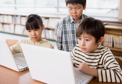 学历为硕士的都“退场”了；大专本科党们  你们考研党慌了么？