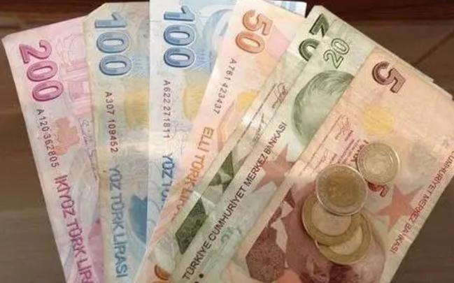 里拉成今年全球表现最差货币是啥情况？土耳其货币里拉最近汇率大跌！