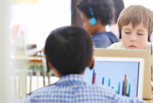 乐鱼体育- 乐鱼体育官网- APP世界杯指定平台出国留学怎么申请？ 出国留学需要什么条件？