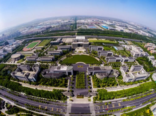 读大学对一个人的影响到底有多大？为什么建议大家尽量读大学呢？