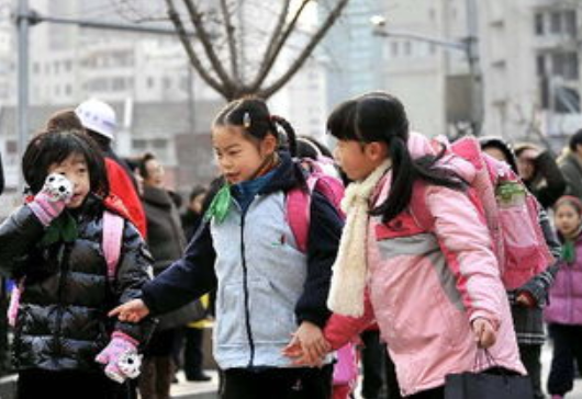 什么是基础教育？2021年我国基础教育办学条件显著改善！