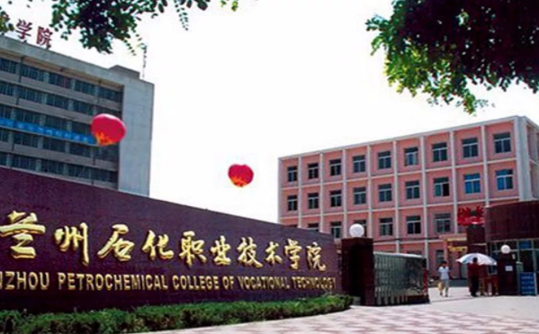 国家为什么要大力发展职业教育？职业教育有什么魅力？