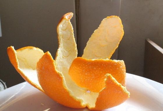 秋季吃完橘子你还急着扔掉橘子皮吗？橘子皮的这些功效你绝对想不到