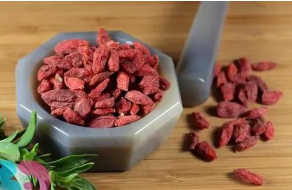 血虚和贫血究竟有什么区别？秋季女性该该如何补益气血？