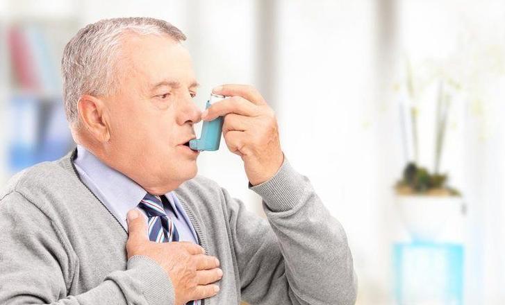 突发性哮喘有什么应急处理方式吗？哮喘病患者饮食方面应该注意些什么？
