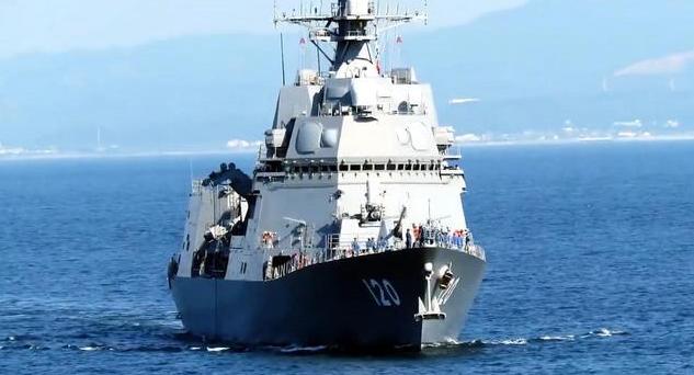 东部战区回应美加军舰过航台湾海峡，美加勾连严重危害台海和平稳定！