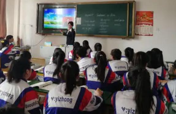 严重违规？山东一中学要求高一学完高中课程 山东一中学要求高一学完高中课程