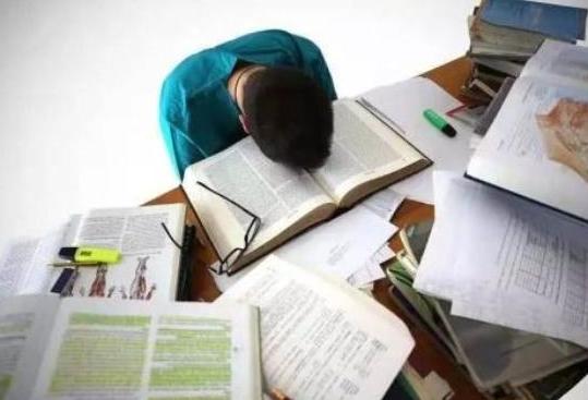 北京市教委公布三成中小学生睡眠时间不达标 有三成中小学生睡眠时间不达标
