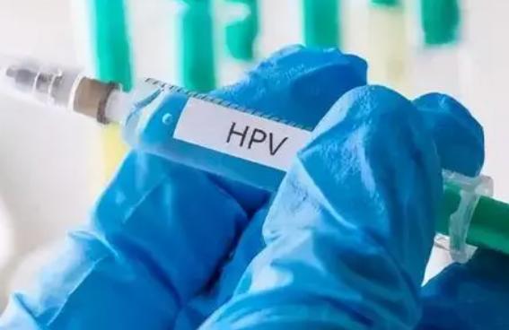 20岁的女性接种HPV疫苗选几价好?女性在打HPV疫苗之前还要准备啥?