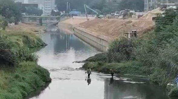 广东疫情区有居民蹚河逃至对岸，不接受劝返将隔离，已加强管控！