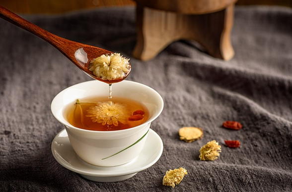 孕妇可以喝菊花茶吗