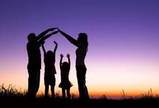 家长如何做好家庭教育避免讨好型人格 做智慧父母家长如何做好家庭教育