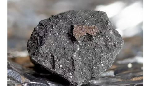 坠落英国的陨石中发现地外水 地外水有助于研究地球的水来自哪里