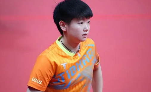 孙颖莎成首位00后年终世界第一 斩获职业生涯的第一个年终世界第一 孙颖莎成首位00后年终世界第一 斩获职业生涯的第一个年终世界第一