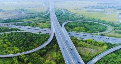 杭甬高速即将通车 未来可实现汽车边开边充电的功能
