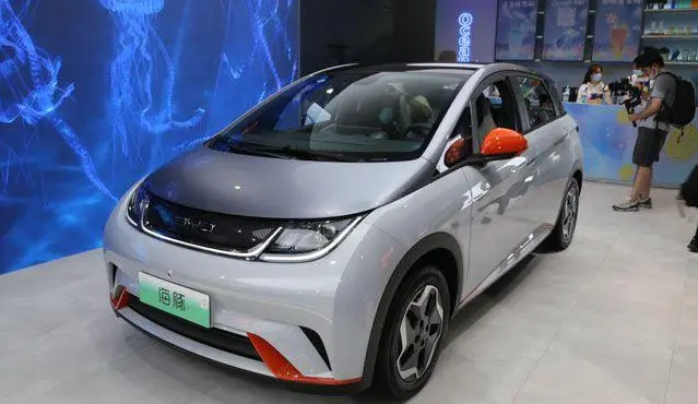新能源汽车到底有什么好处？新能源汽车会彻底代替普通汽车嘛？