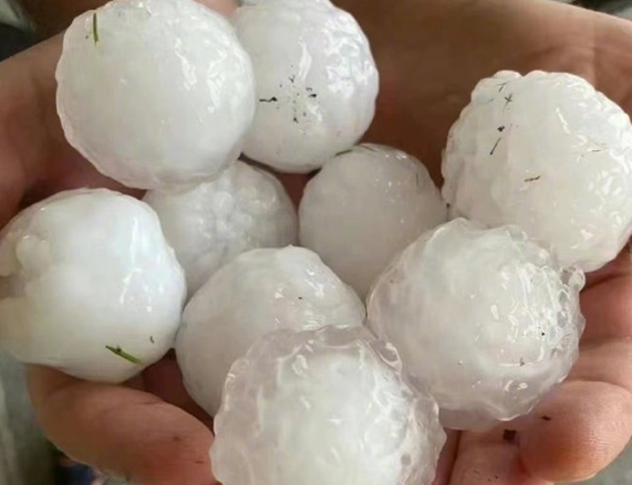 大范围降温形势确定倒春寒要来?杭州刮大风下冰雹或真迎来倒春寒?