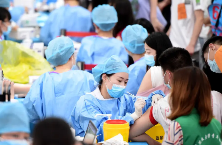 北京某校聚集性疫情已有15例感染者，2022如何防止在校学生成为疫情的放大器？