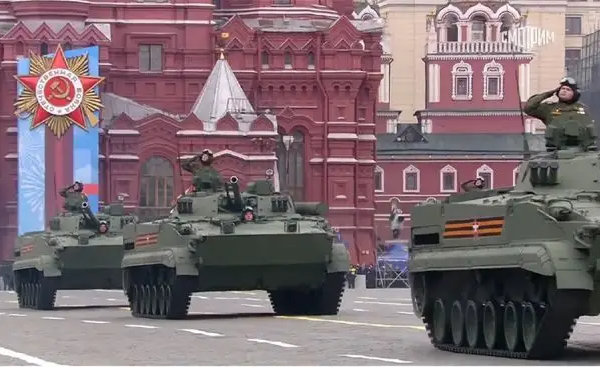 今年莫斯科红场阅兵有特殊安排，2022莫斯科红场阅兵有啥不同？